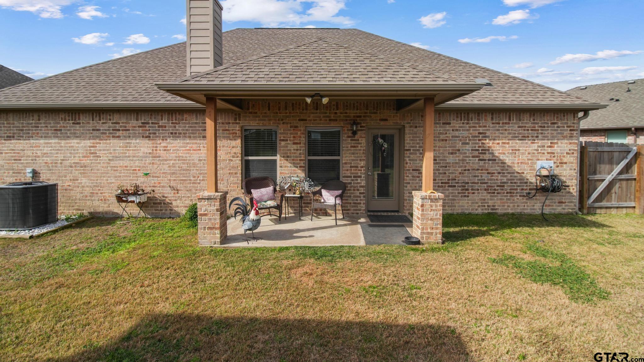 129 Oak Springs Loop