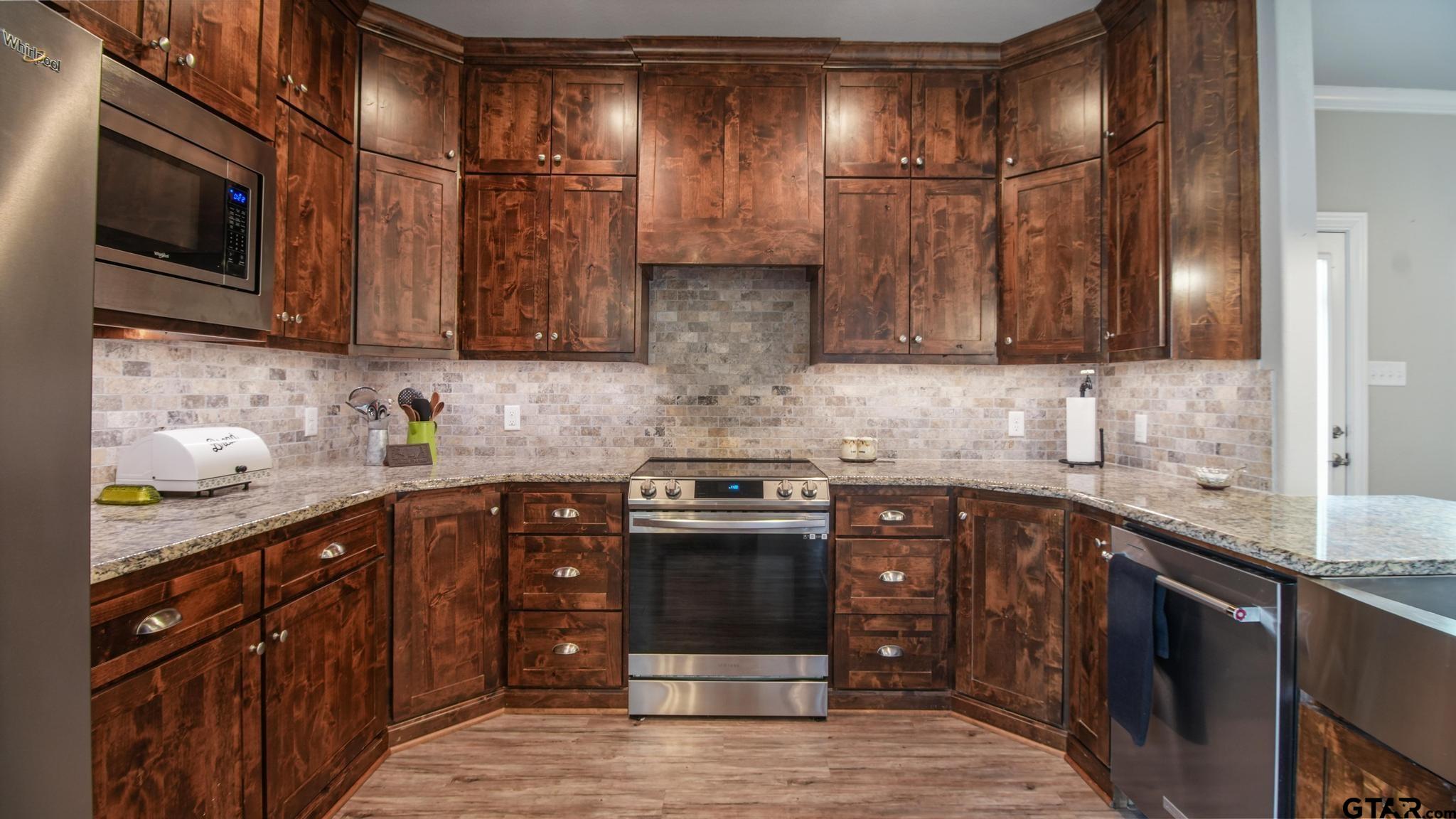 129 Oak Springs Loop