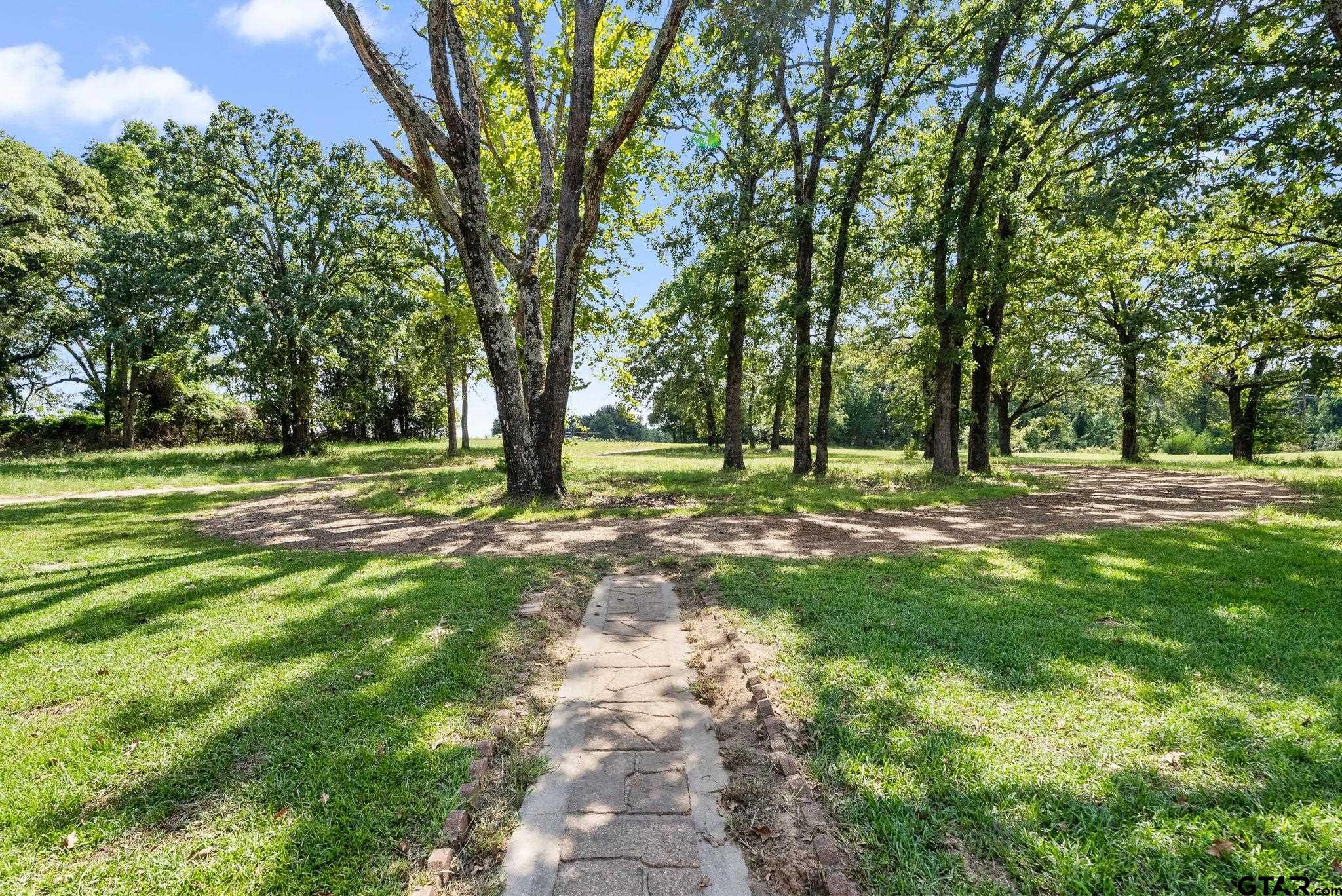 9040 County Road 3600