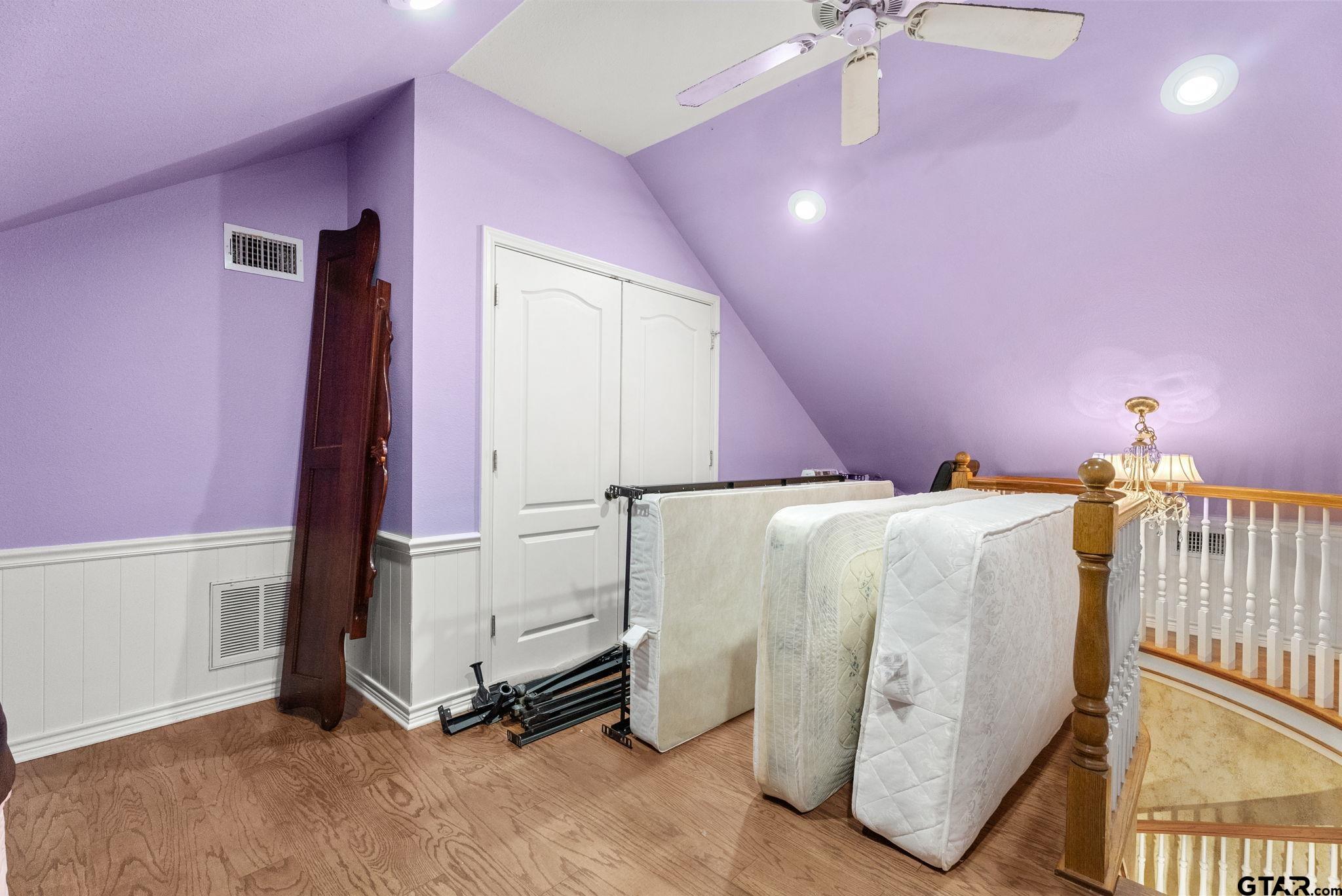 9040 County Road 3600