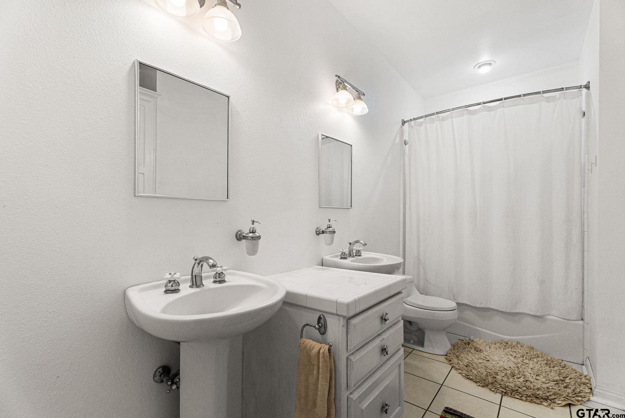 9040 County Road 3600