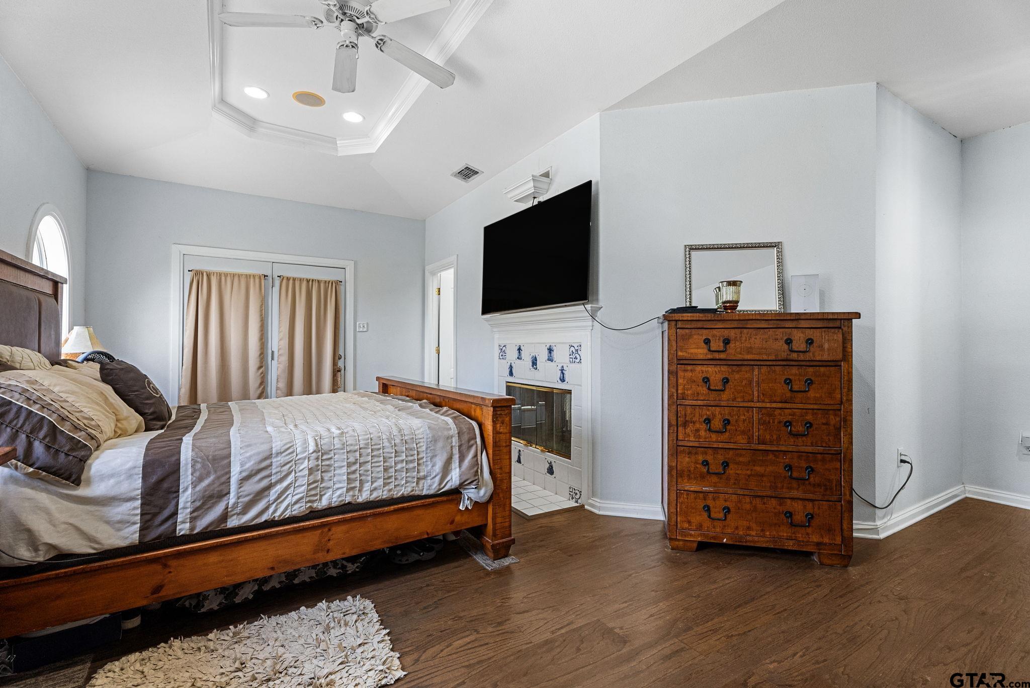 9040 County Road 3600