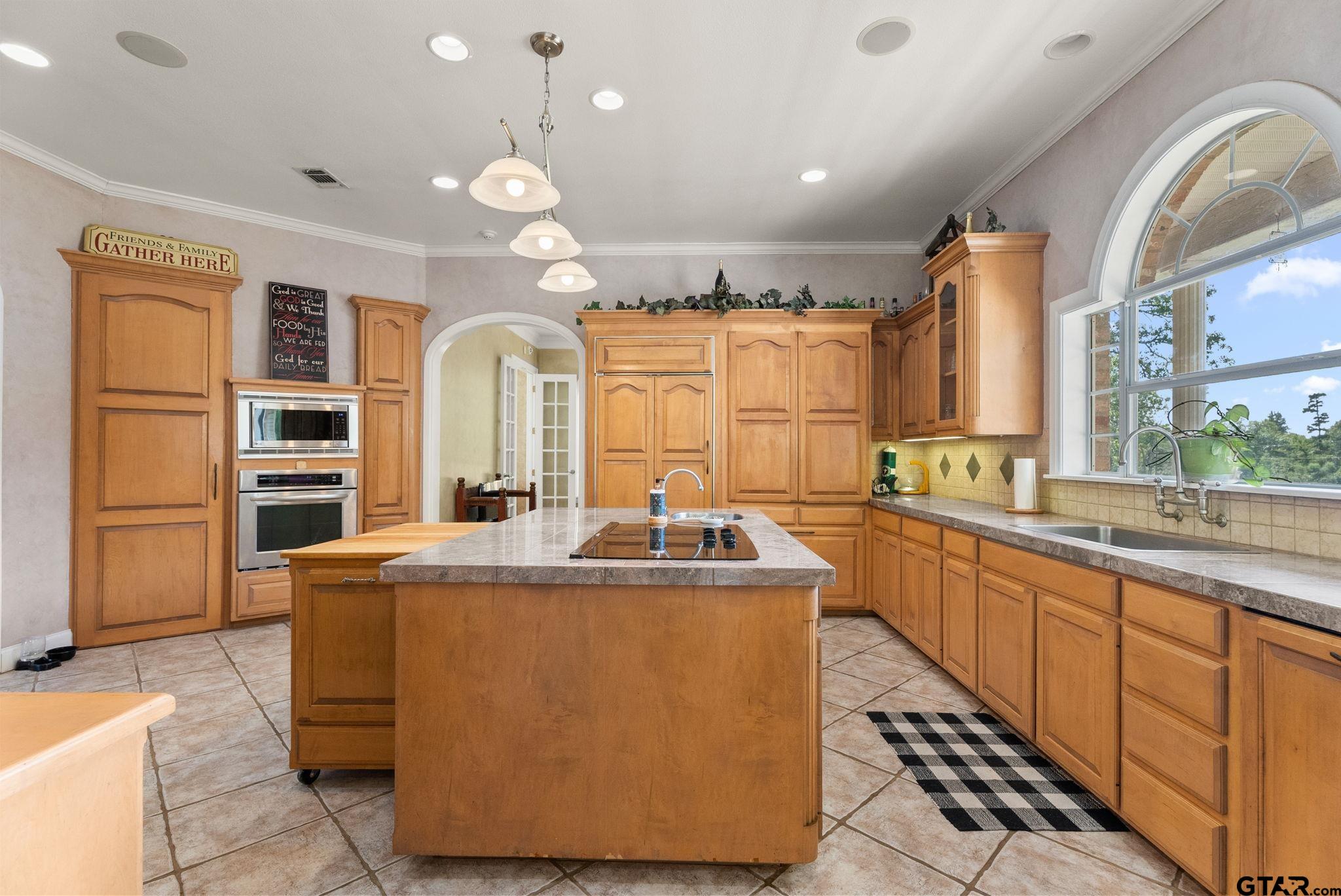 9040 County Road 3600