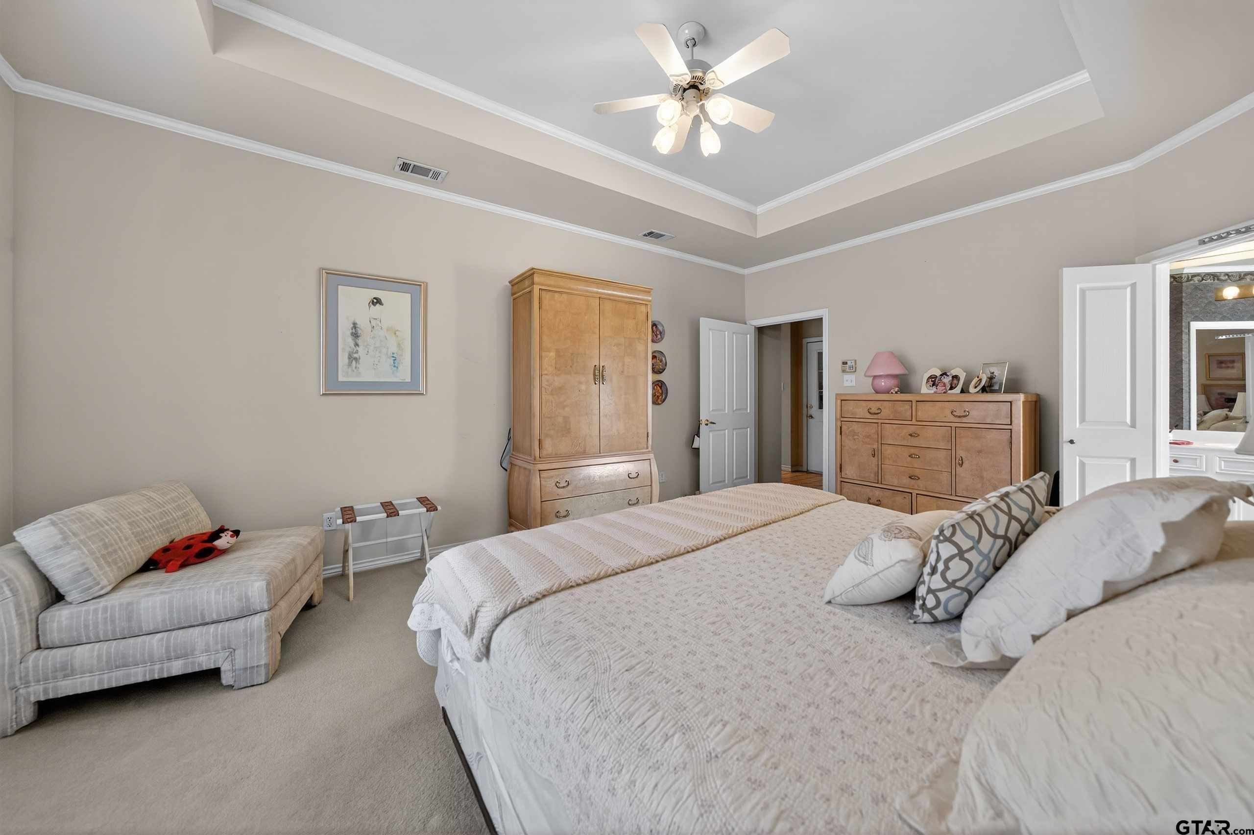 1106 Lonnie Dr