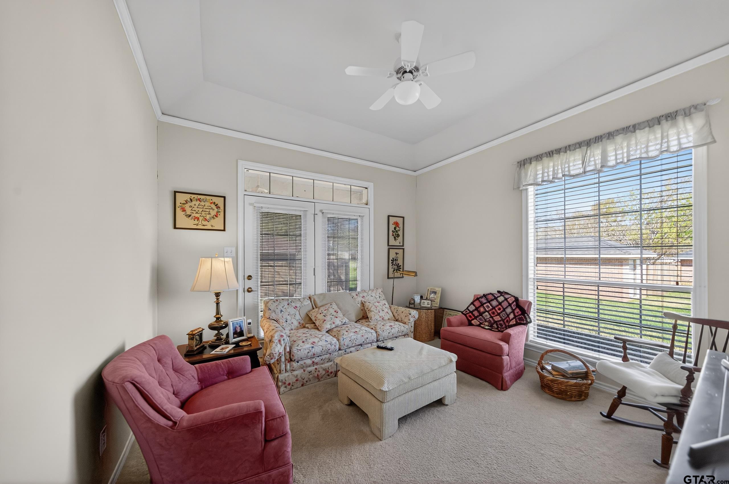 1106 Lonnie Dr