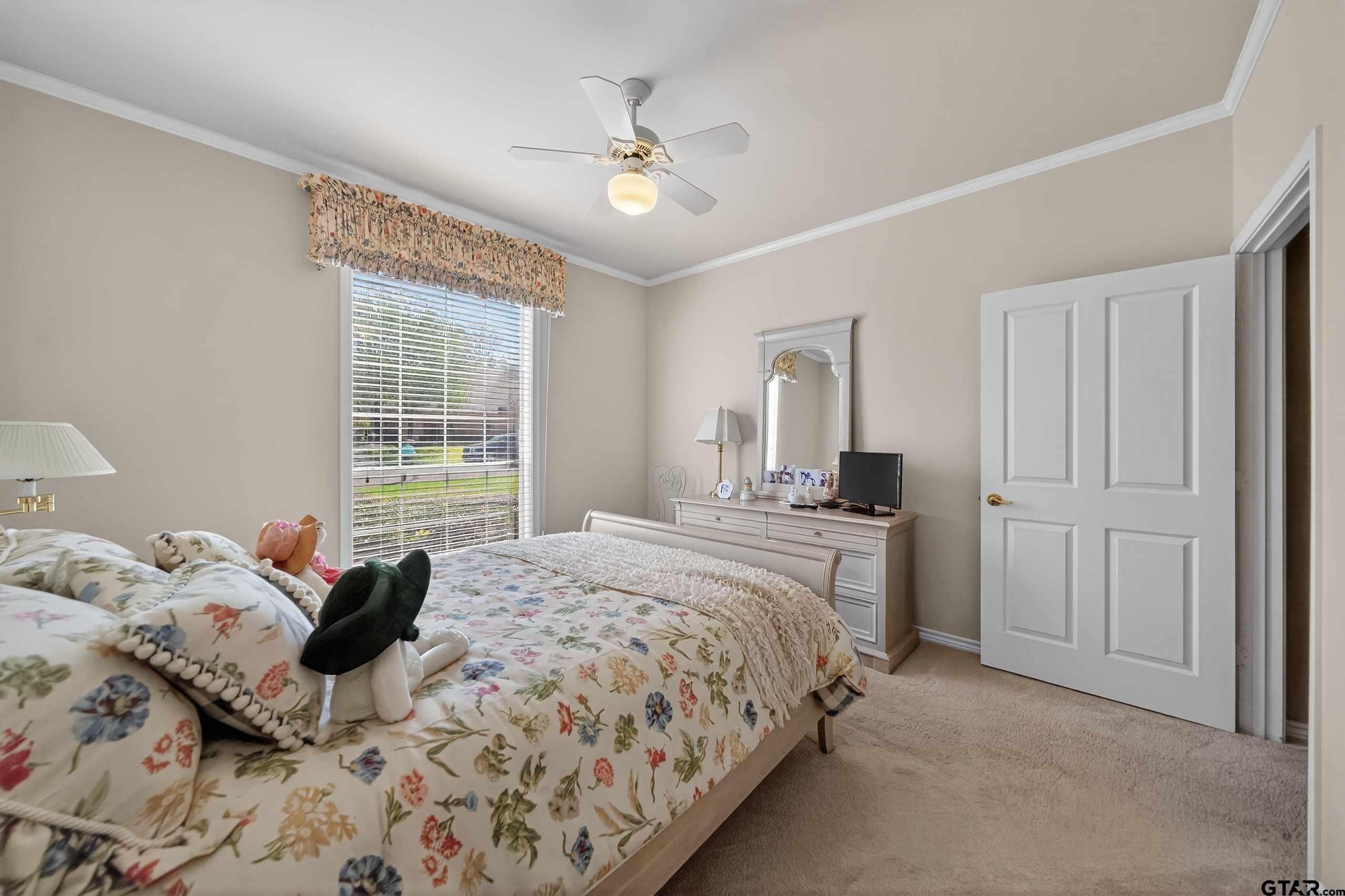 1106 Lonnie Dr