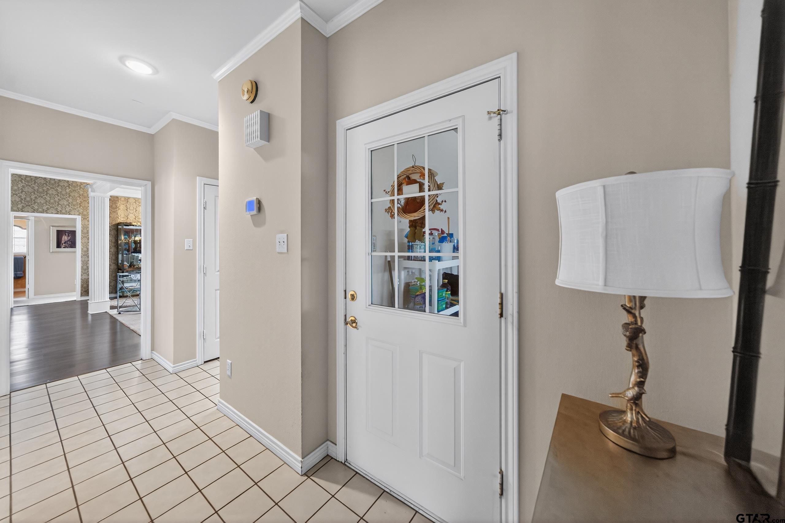 1106 Lonnie Dr