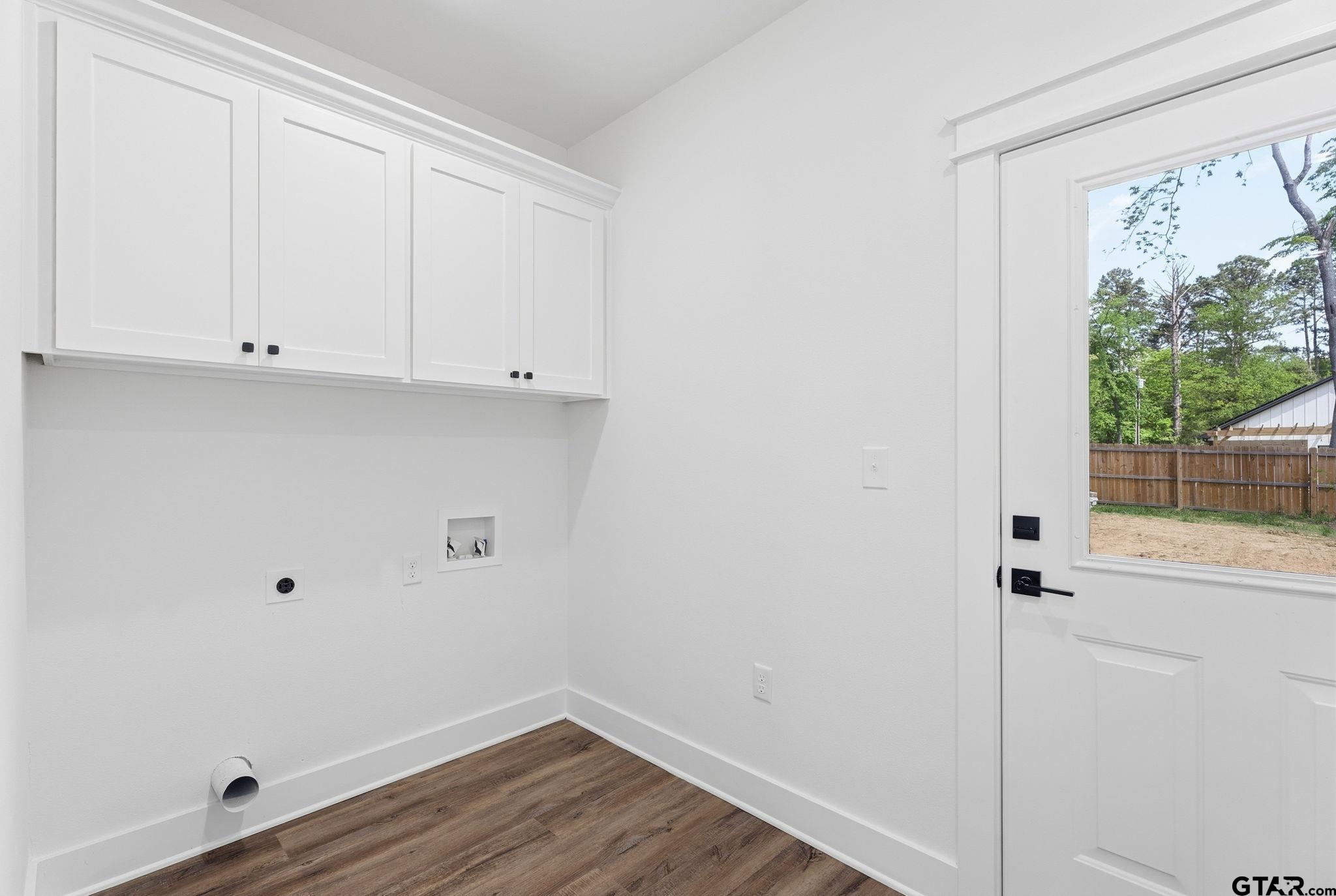 11029 Forest Lane