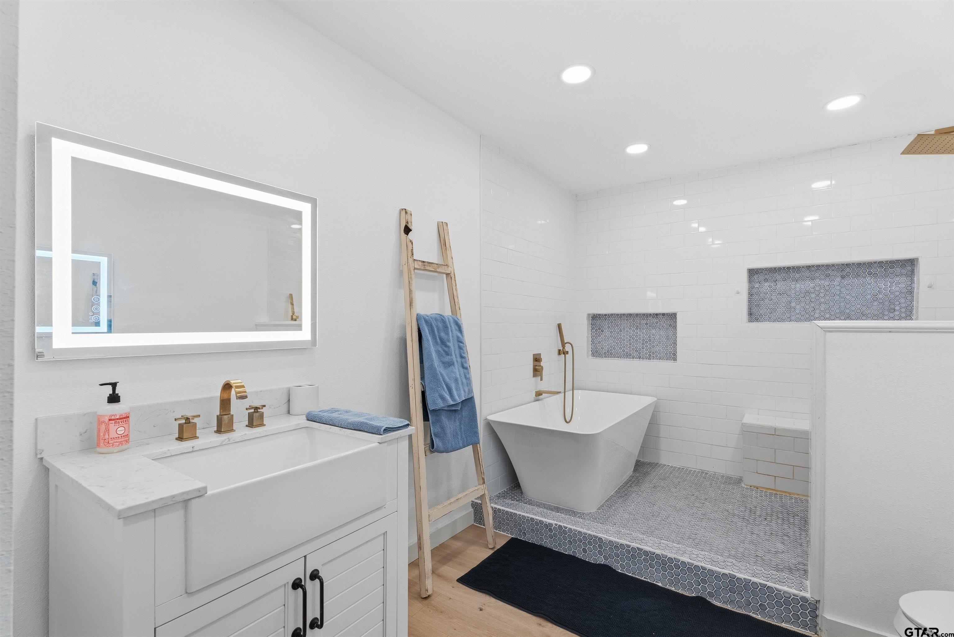 549 County Road 3508