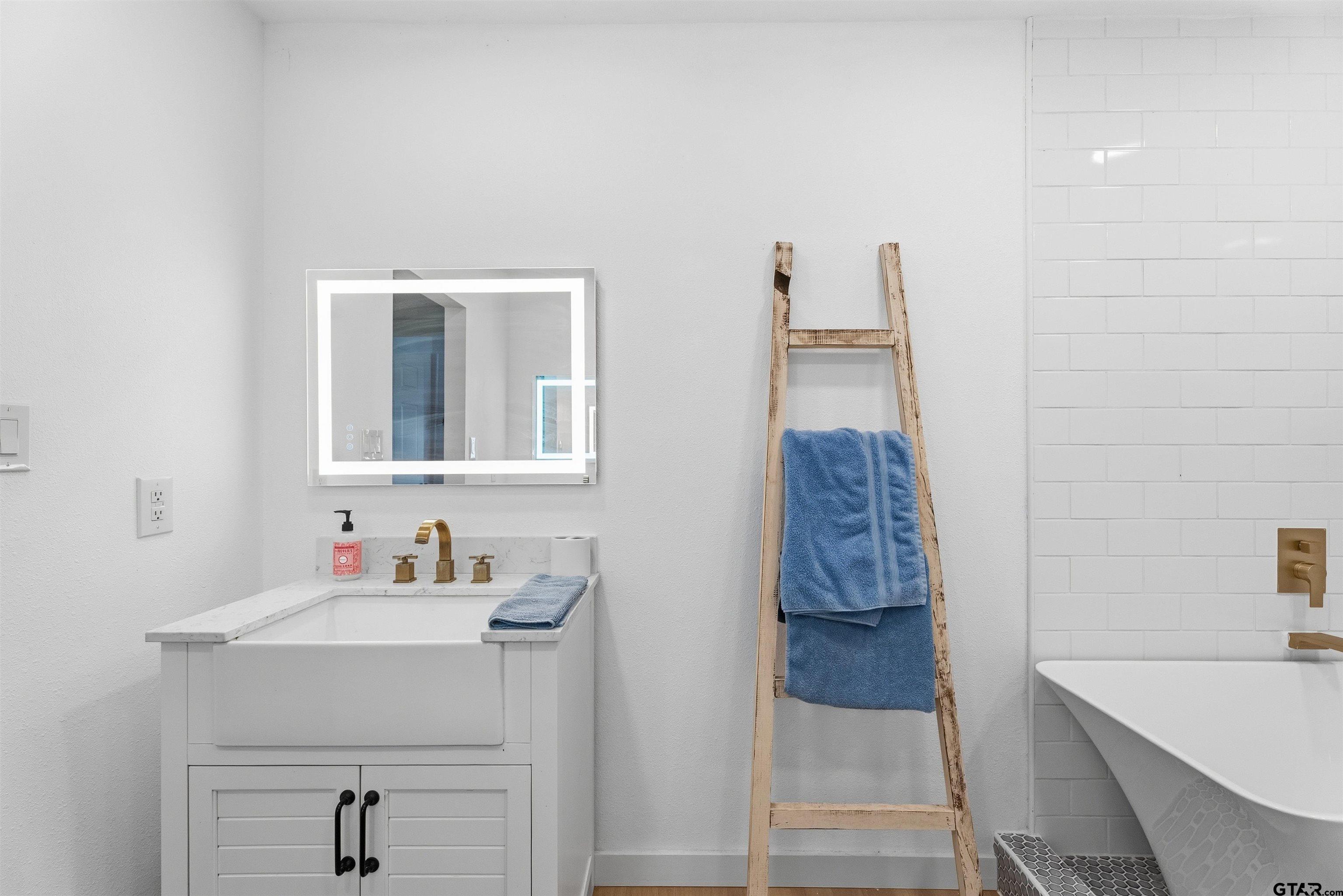 549 County Road 3508