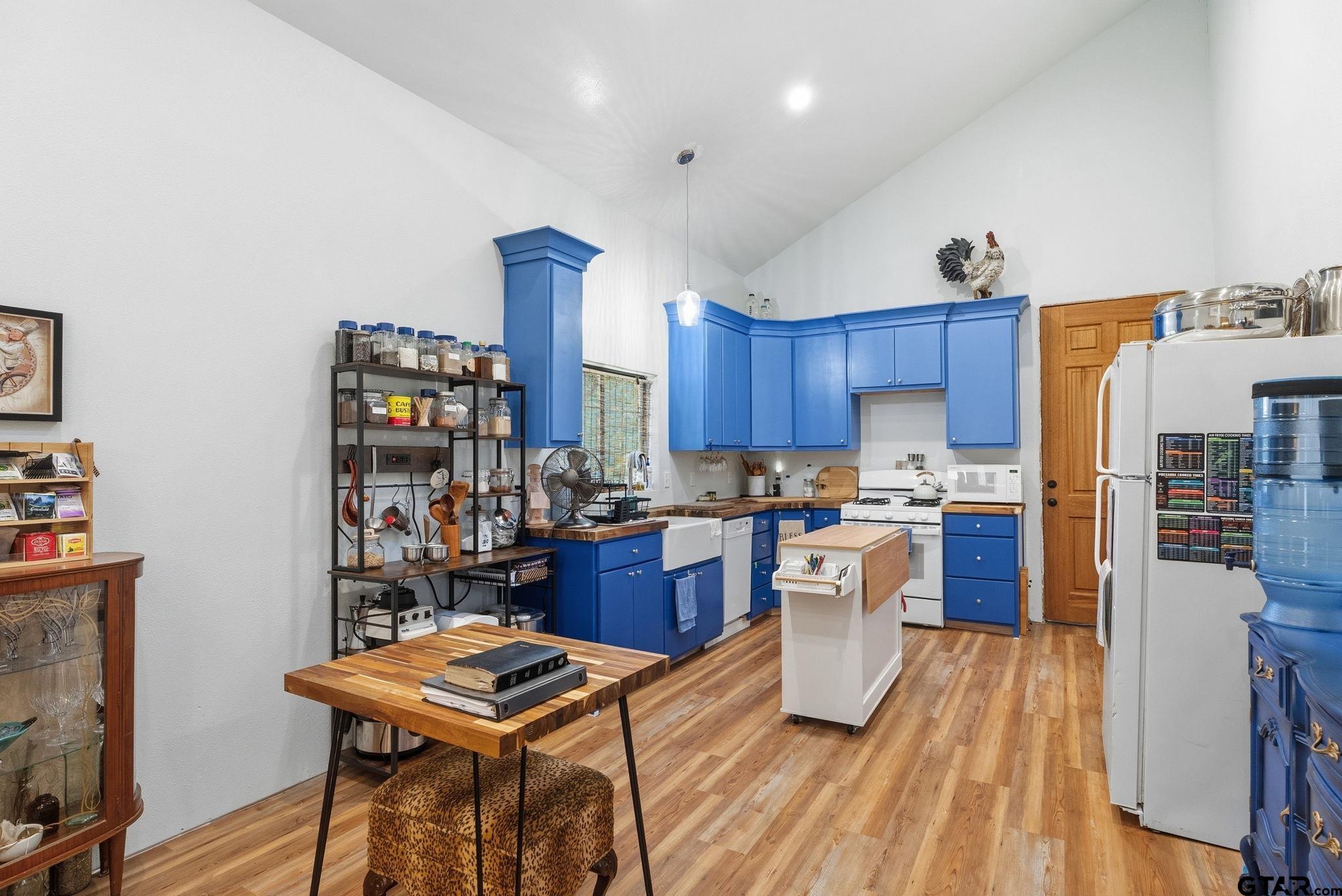 15490 Big Oak Bay Road