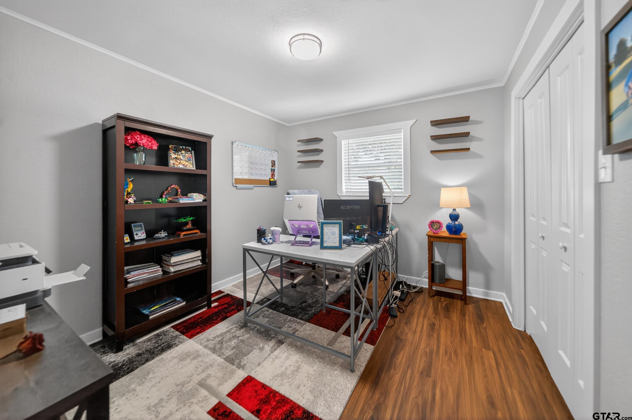 614 Colonial Dr