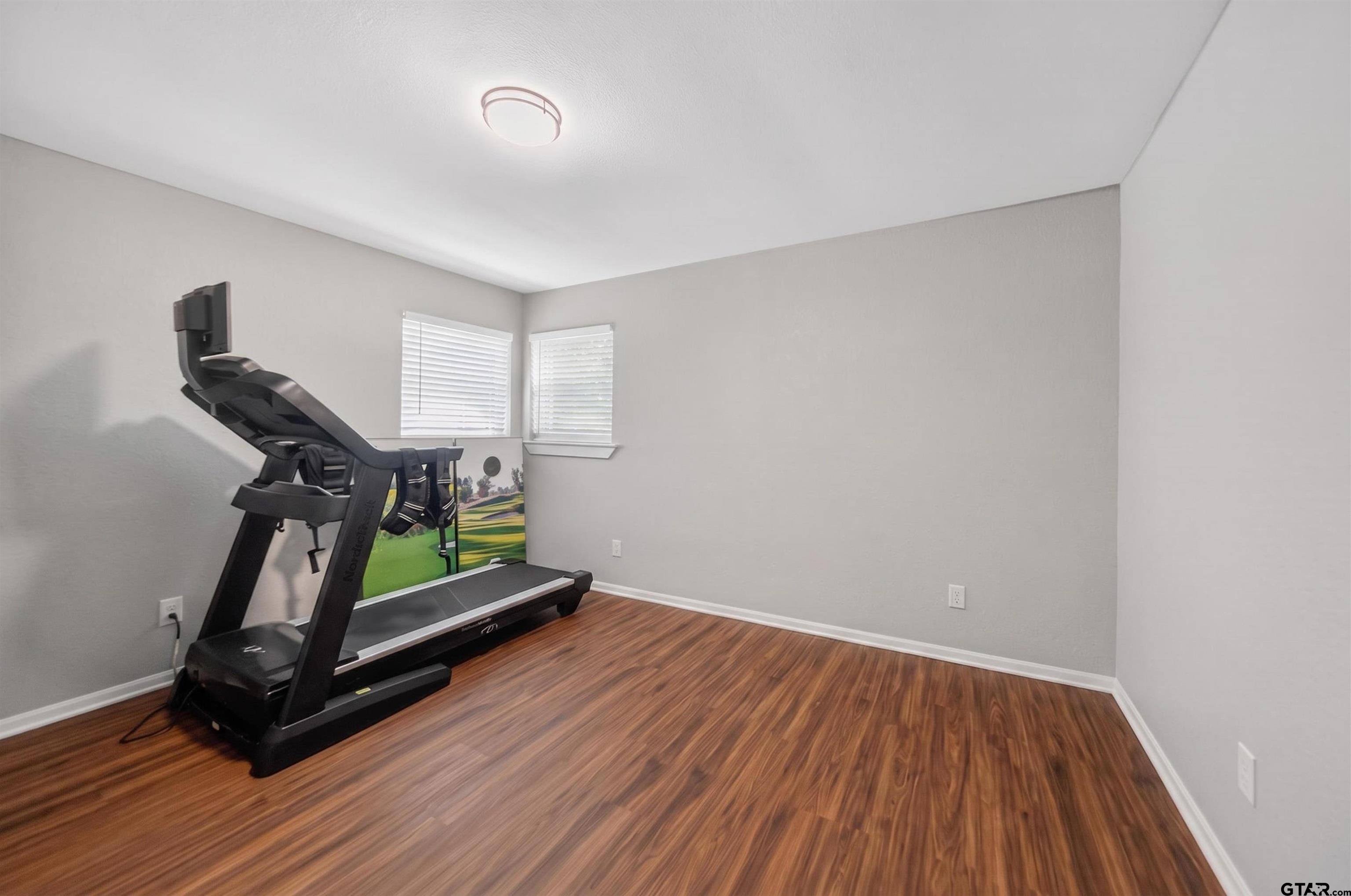 614 Colonial Dr