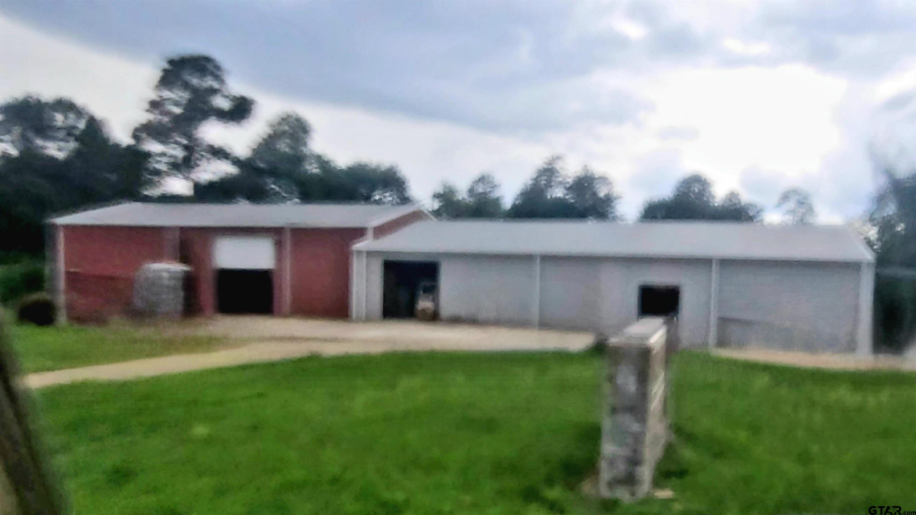 221 Lockerplant RD.