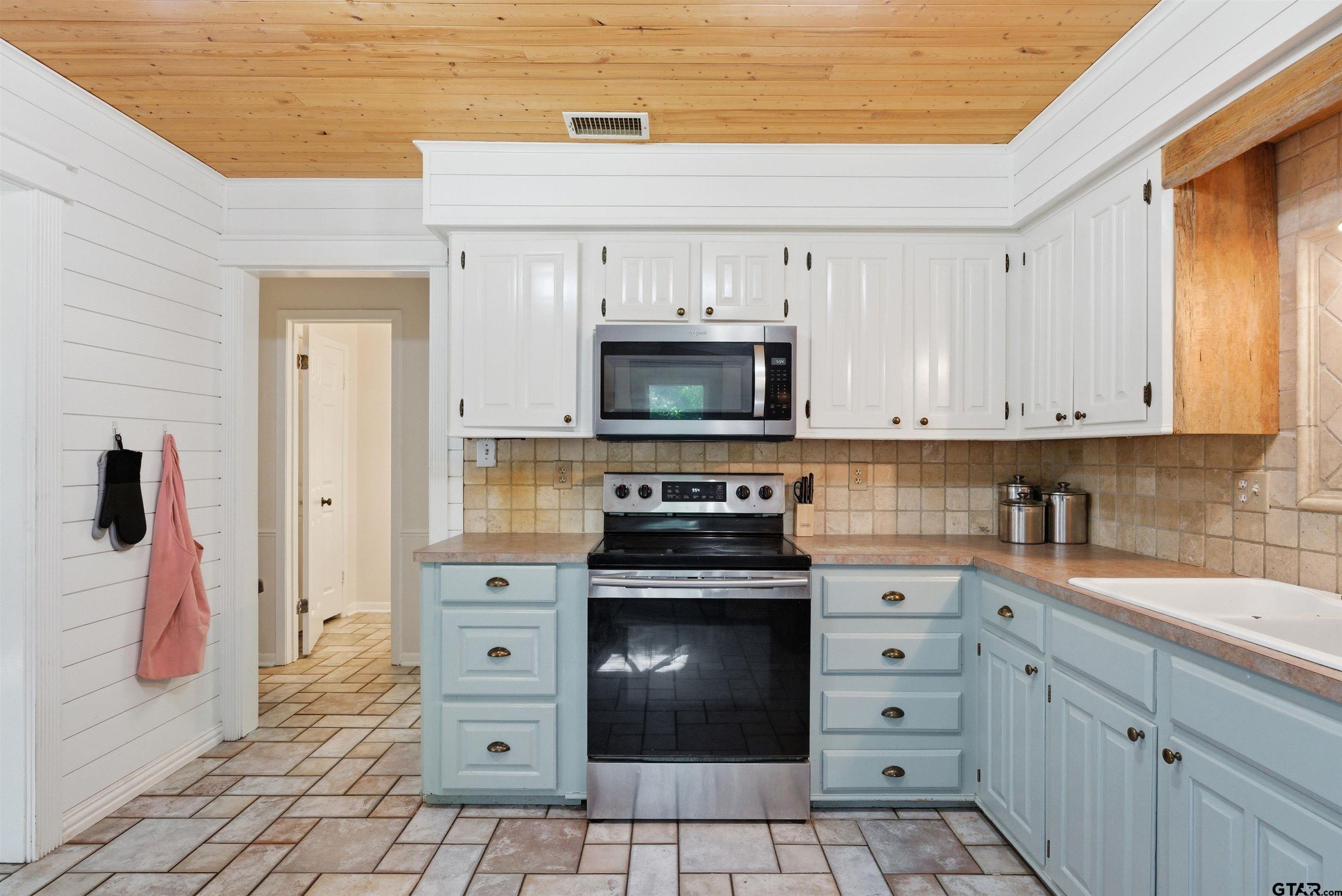 18184 County Road 1275