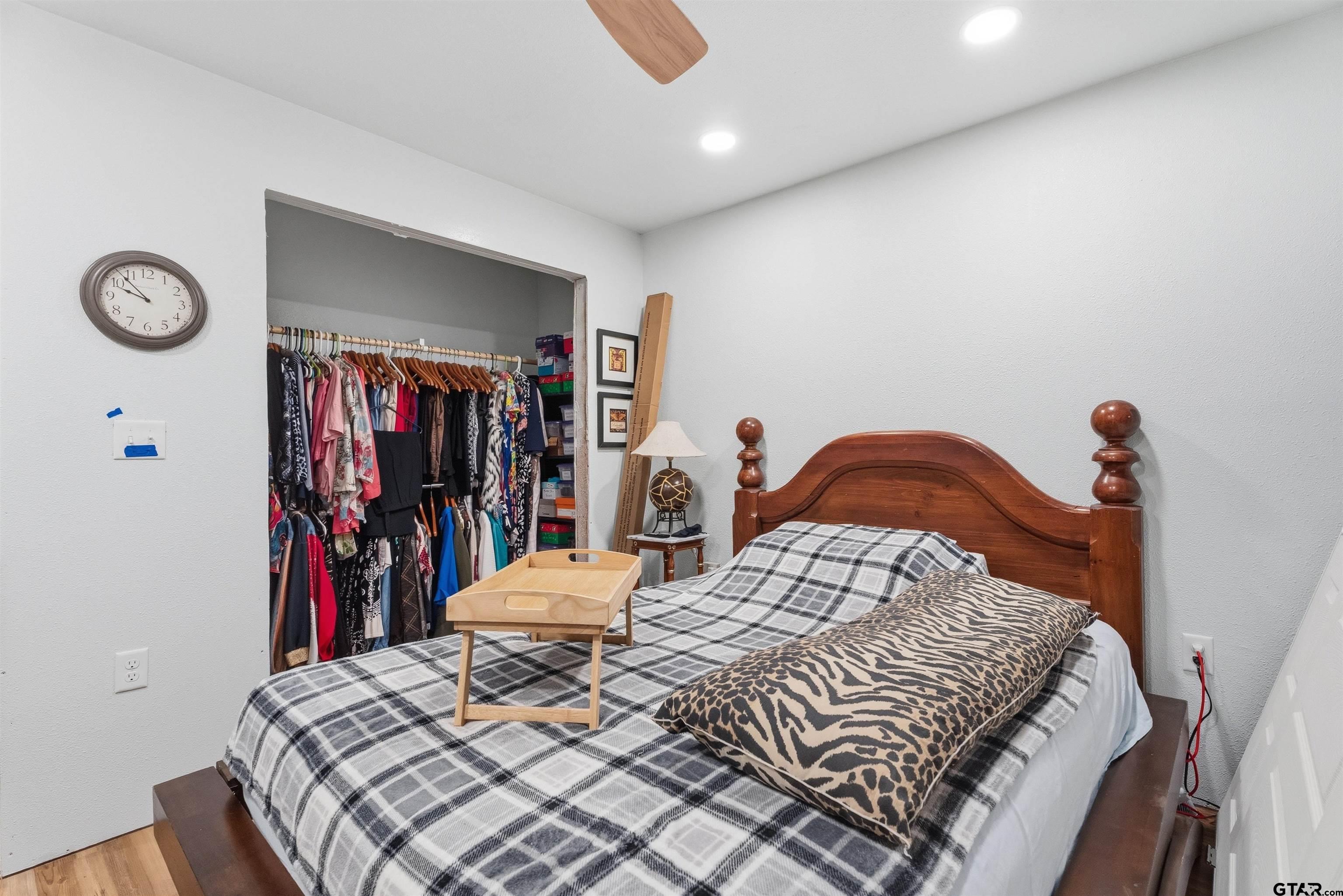 15490 Big Oak Bay