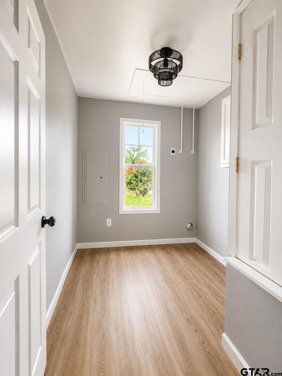 221 Lockerplant Rd
