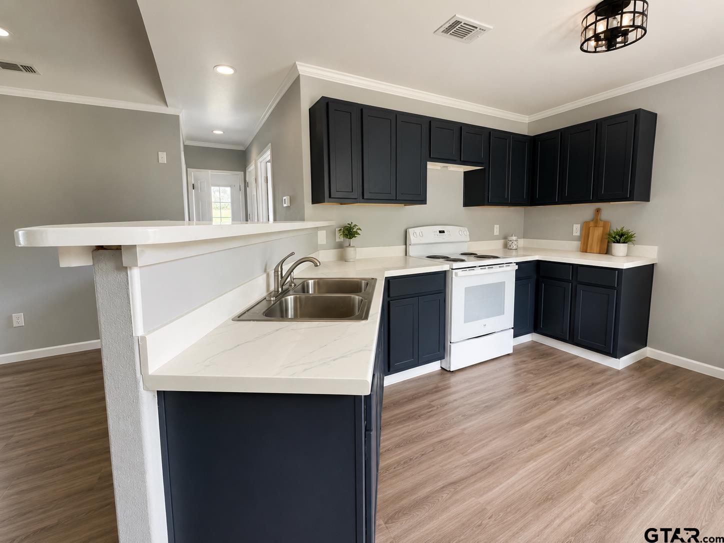 221 Lockerplant Rd