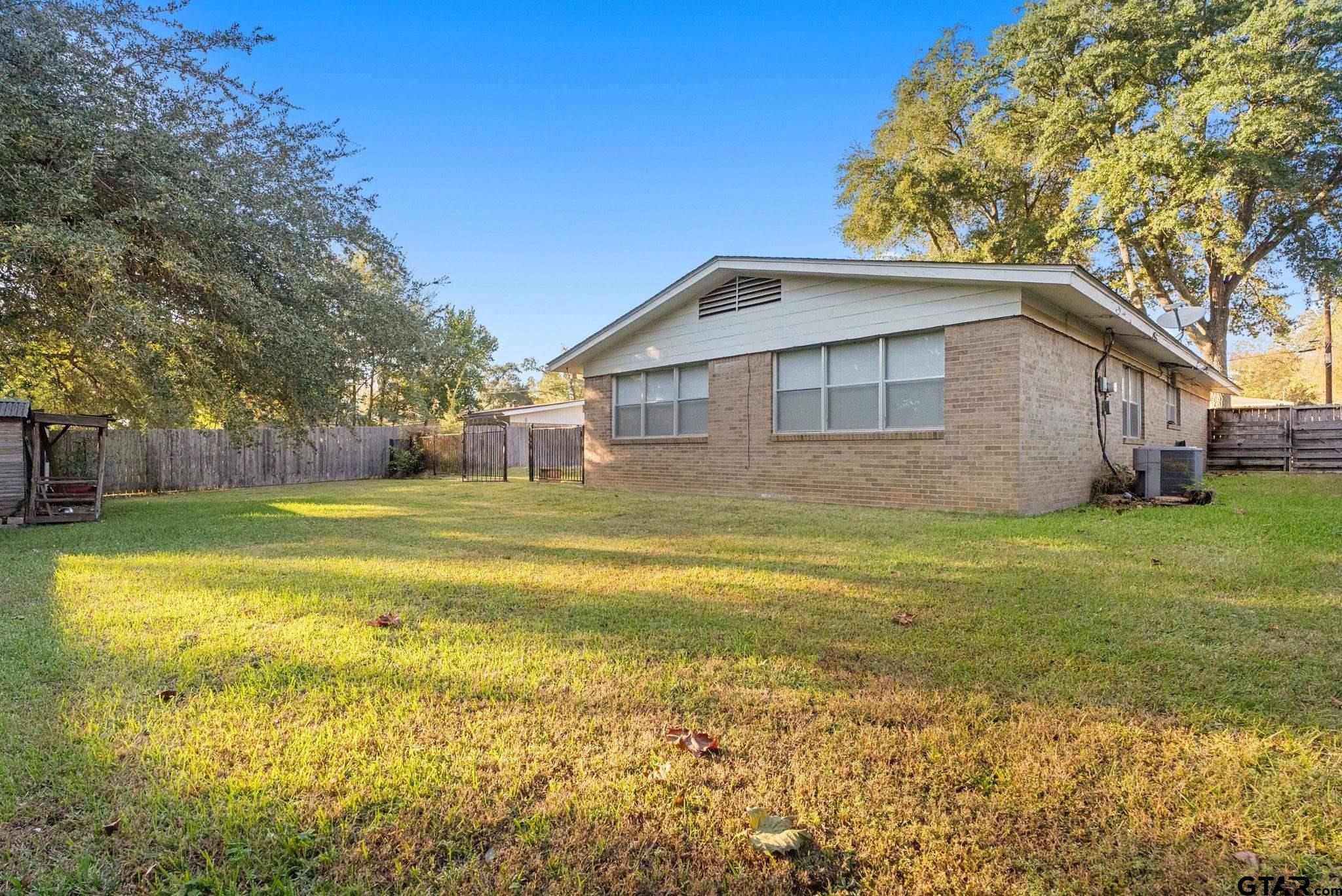1505 Glenwood
