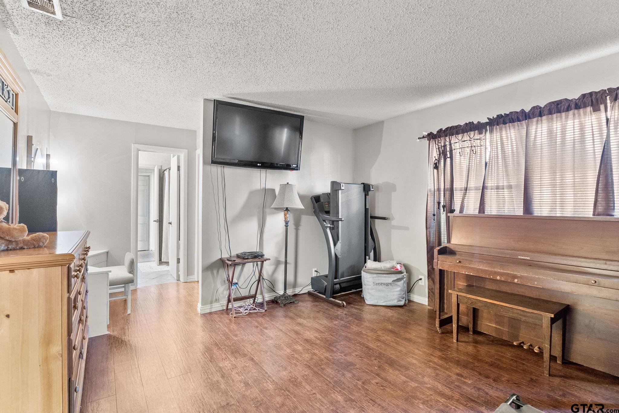 1505 Glenwood