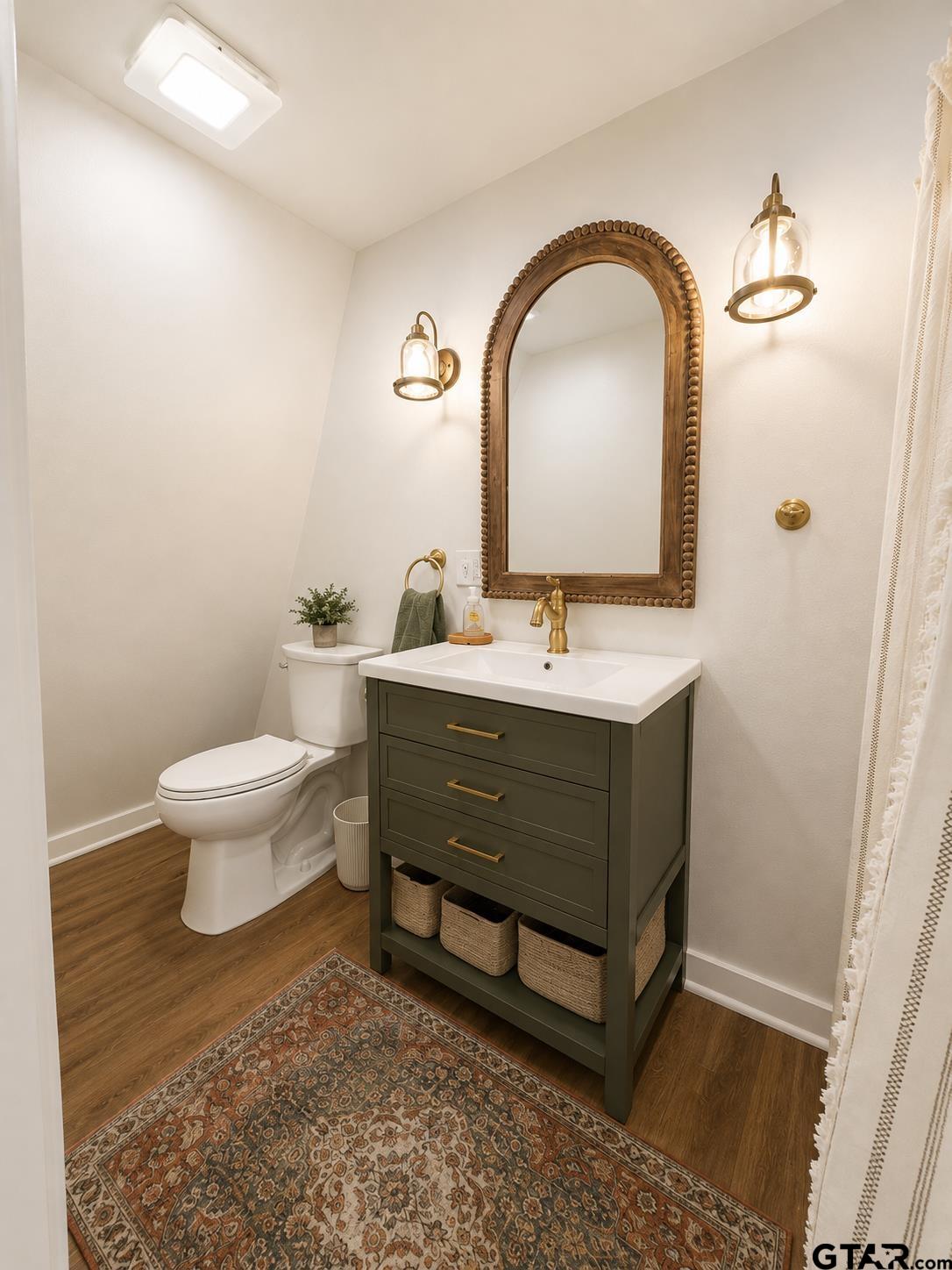 159 Private Road 7498
