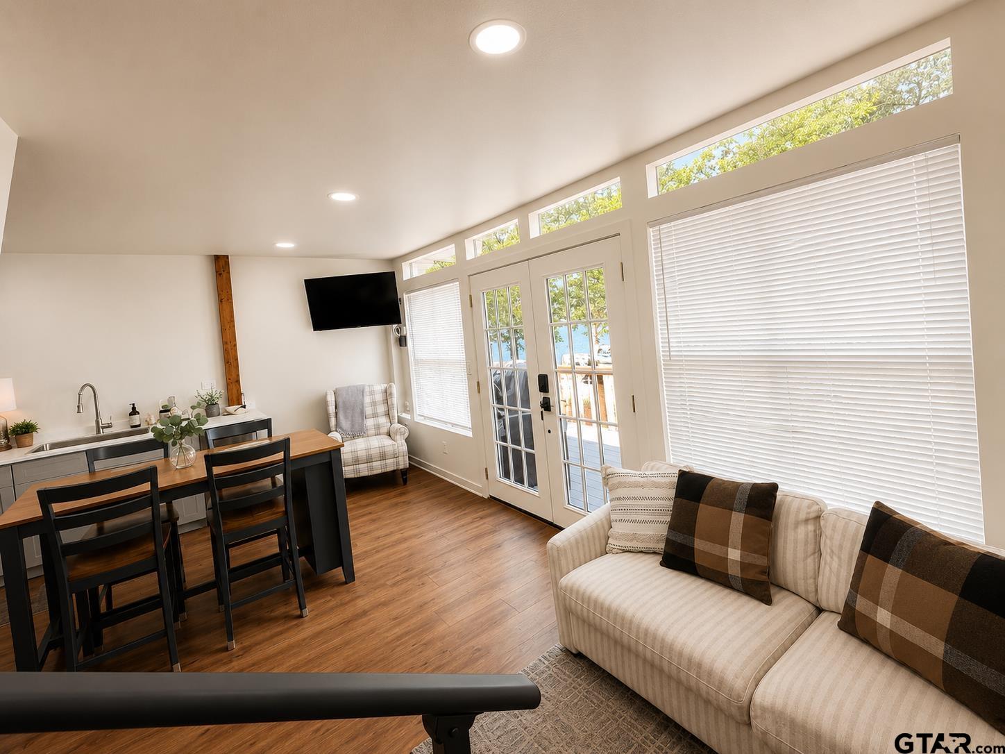 159 Private Road 7498
