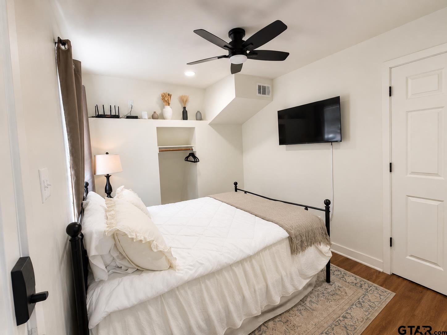 159 Private Road 7498