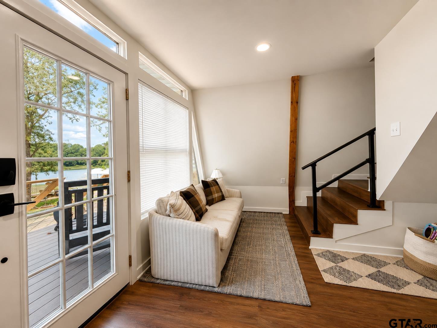 159 Private Road 7498