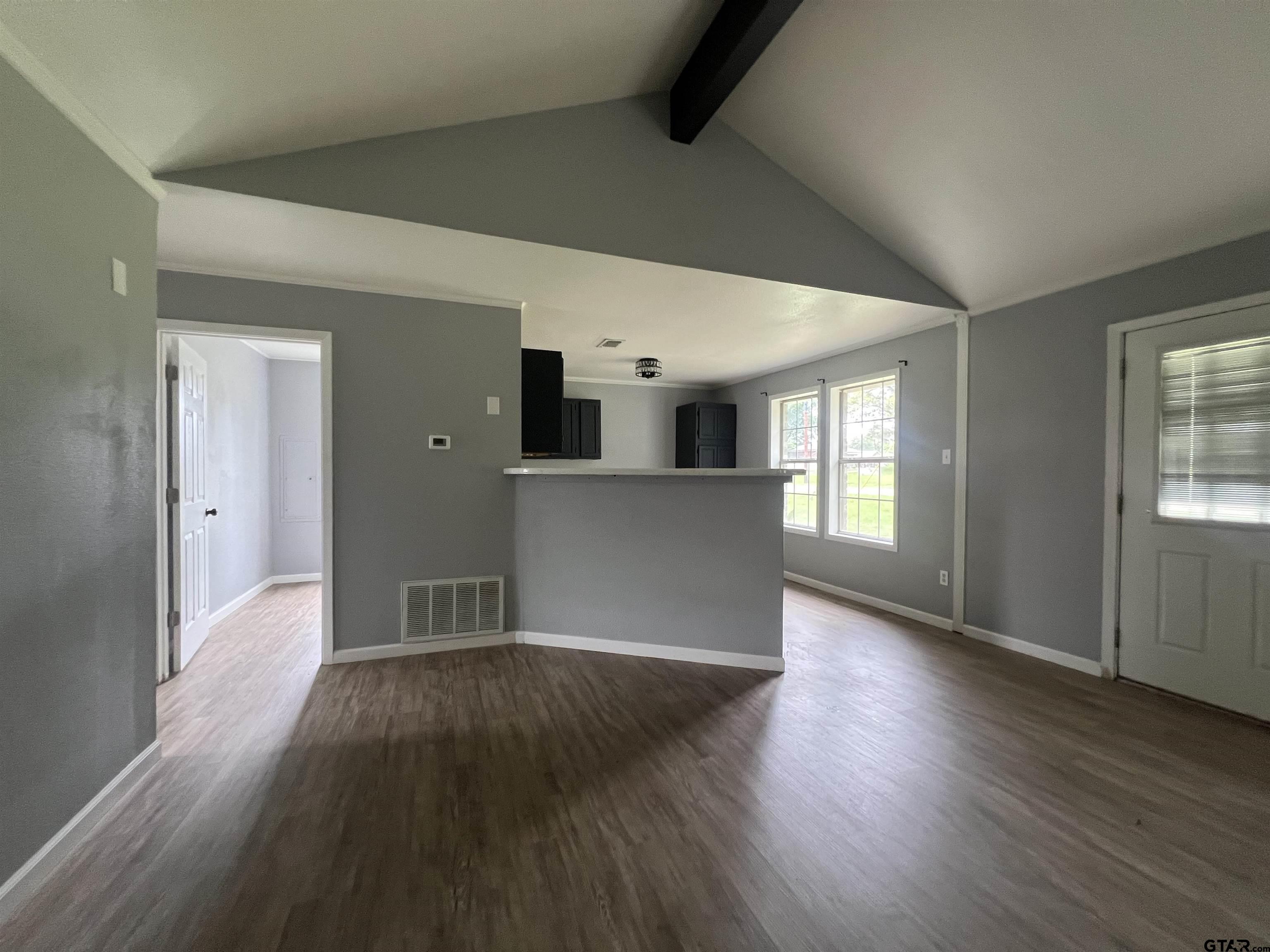 221 Lockerplant Rd.