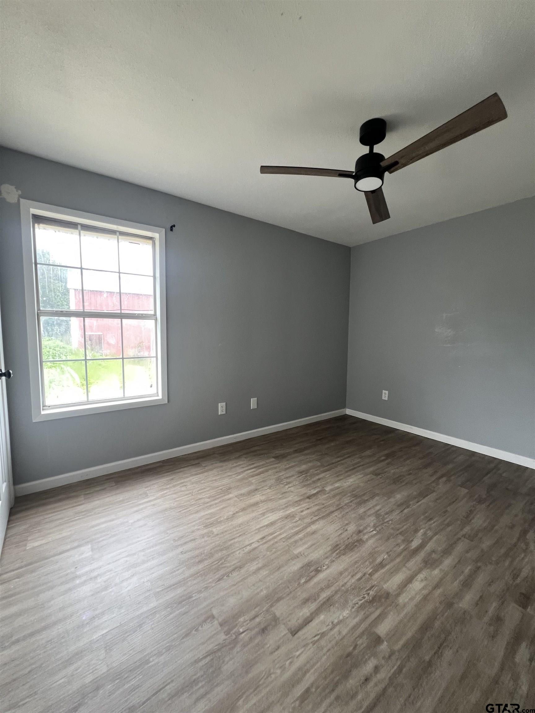 221 Lockerplant Rd.