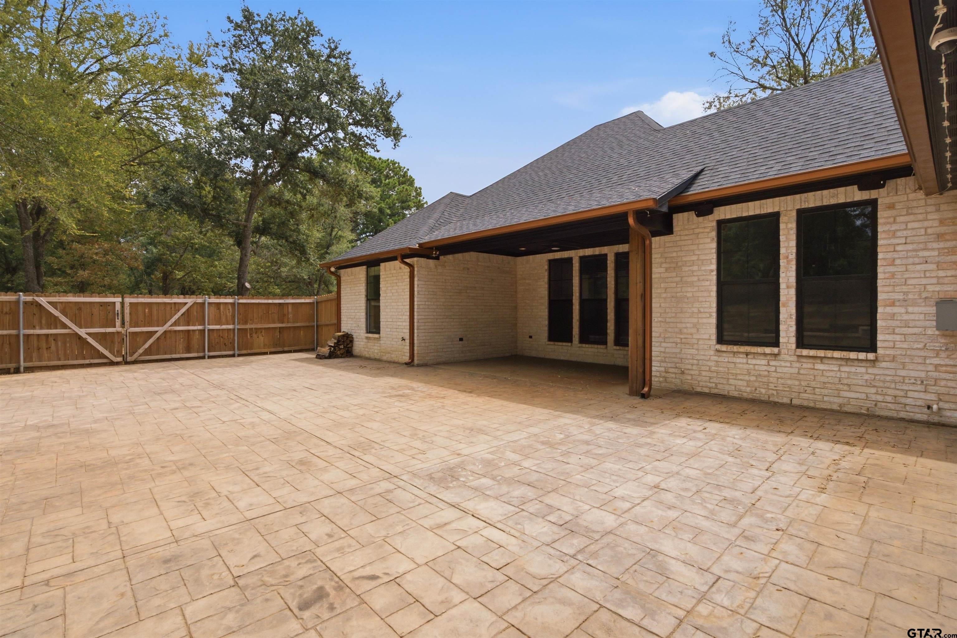 2110 Stanford