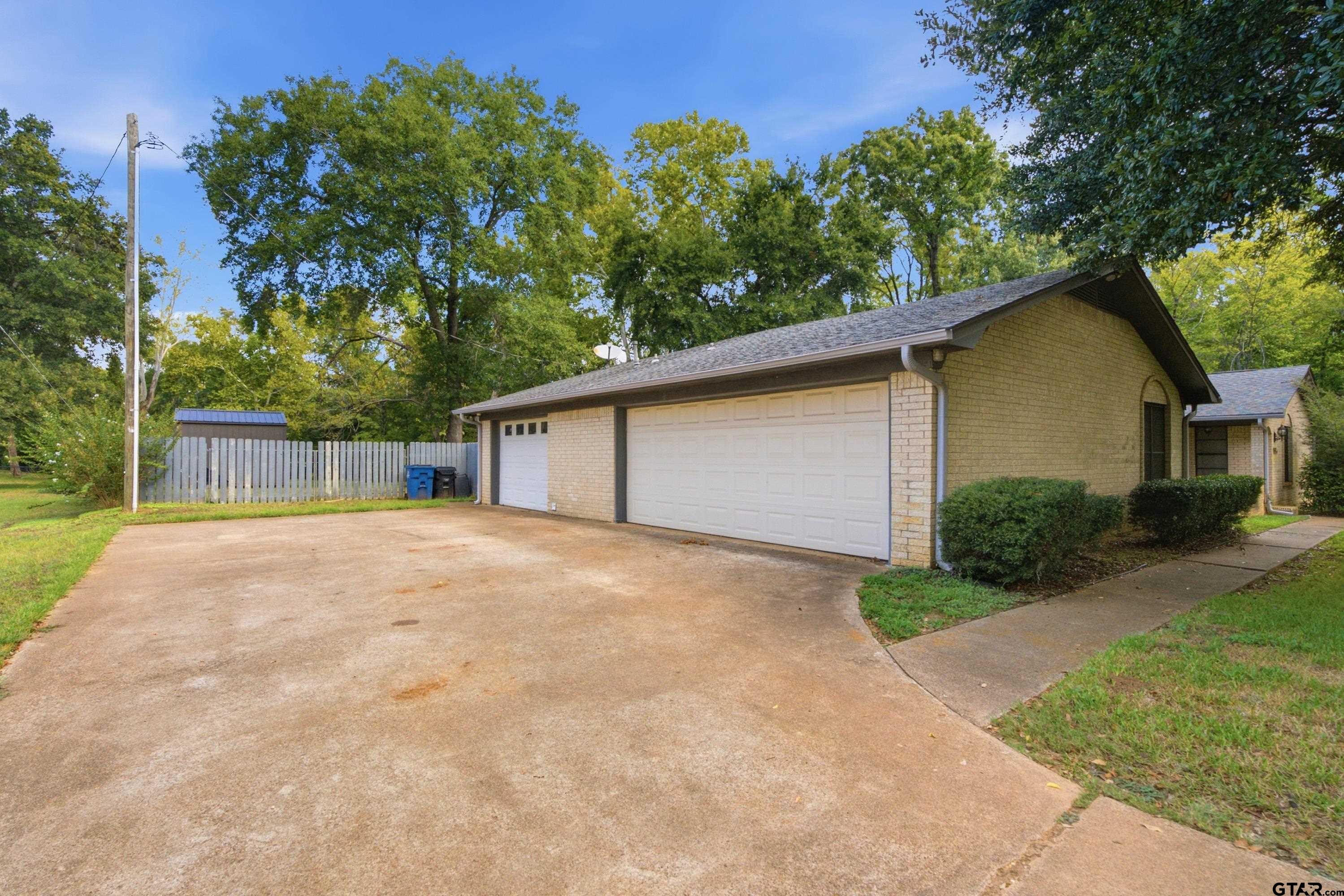 1314 Hillcrest