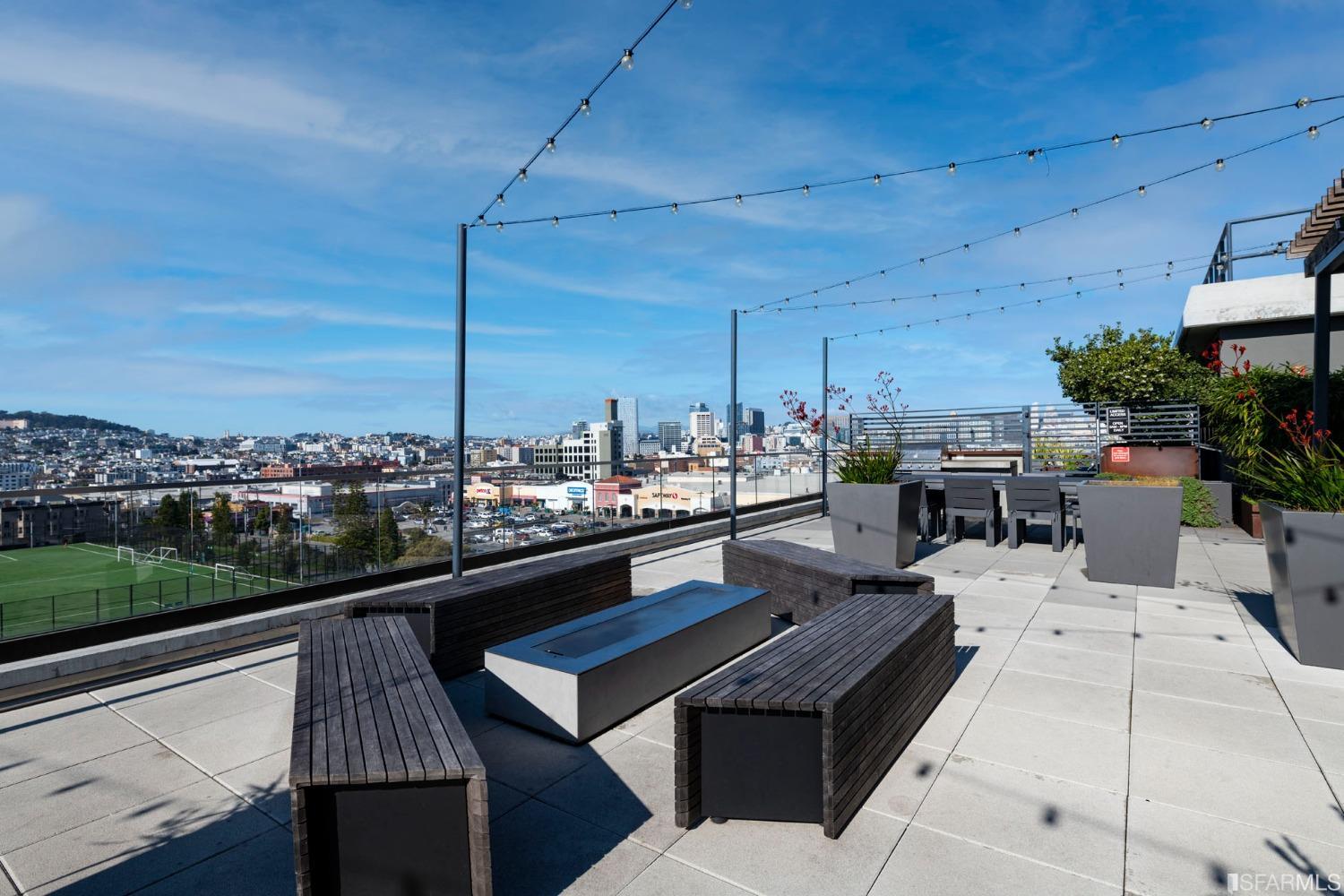 338 Potrero Avenue Unit: PH3
