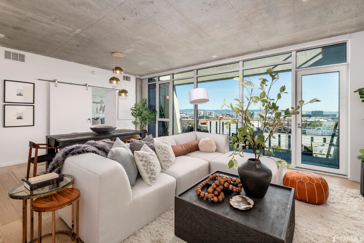 338 Potrero Avenue Unit: PH3