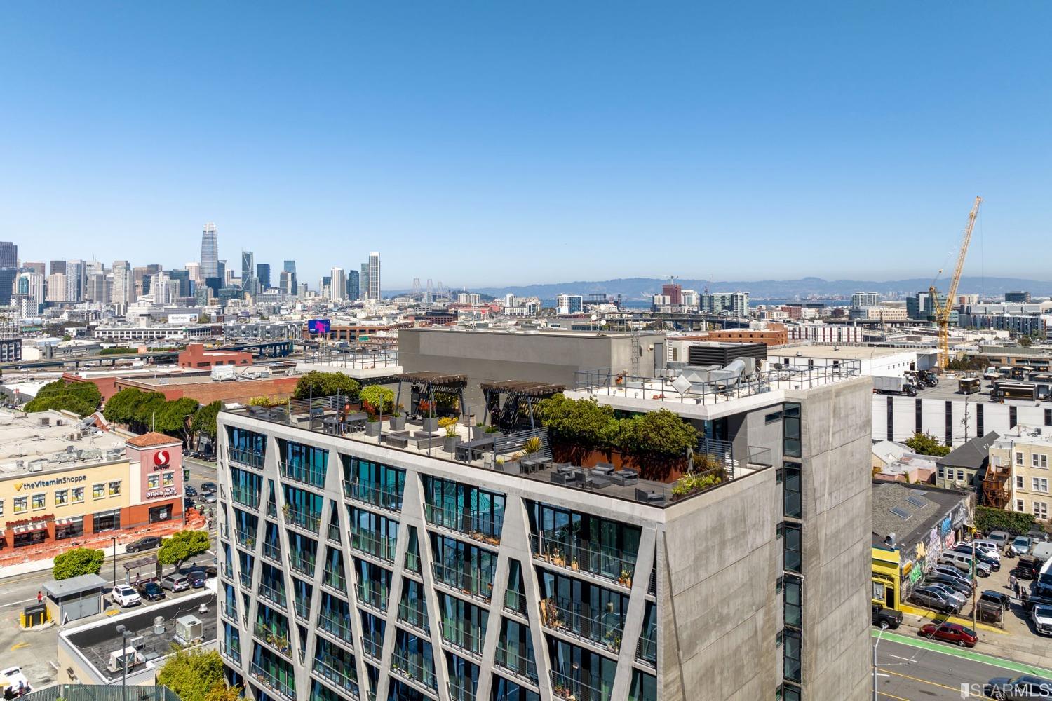 338 Potrero Avenue Unit: PH3