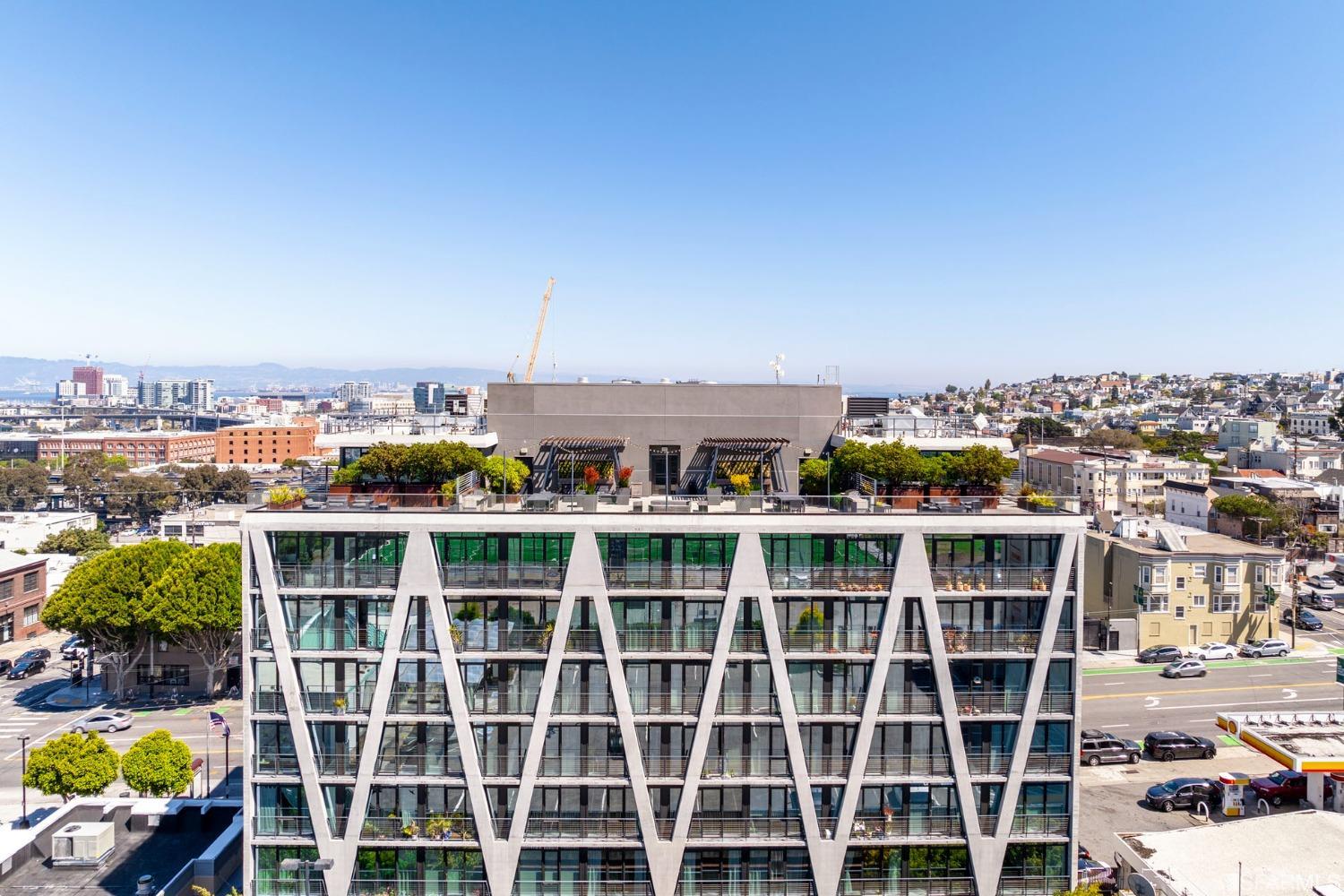 338 Potrero Avenue Unit: PH3