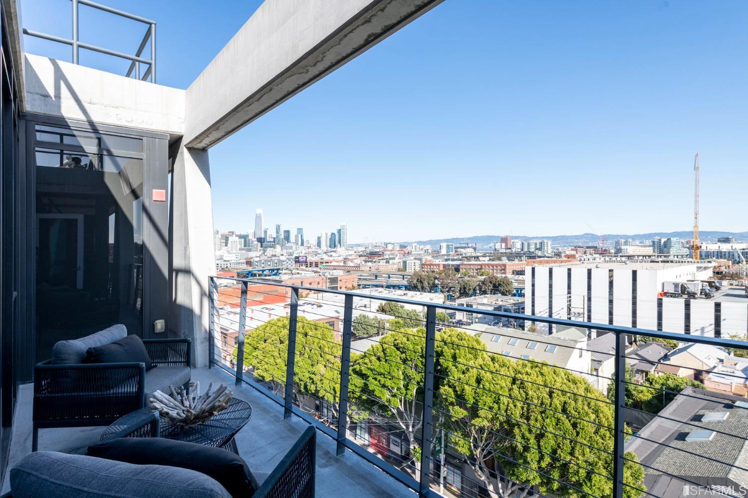 338 Potrero Avenue Unit: PH3
