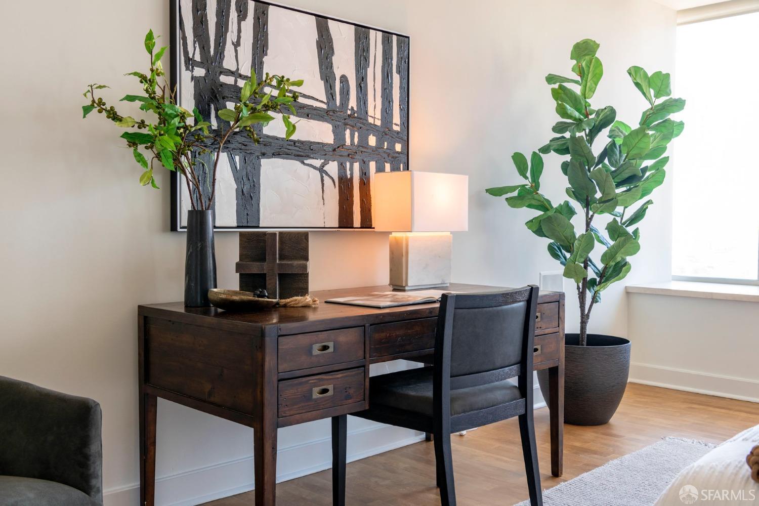 188 Minna Street Unit: 24D