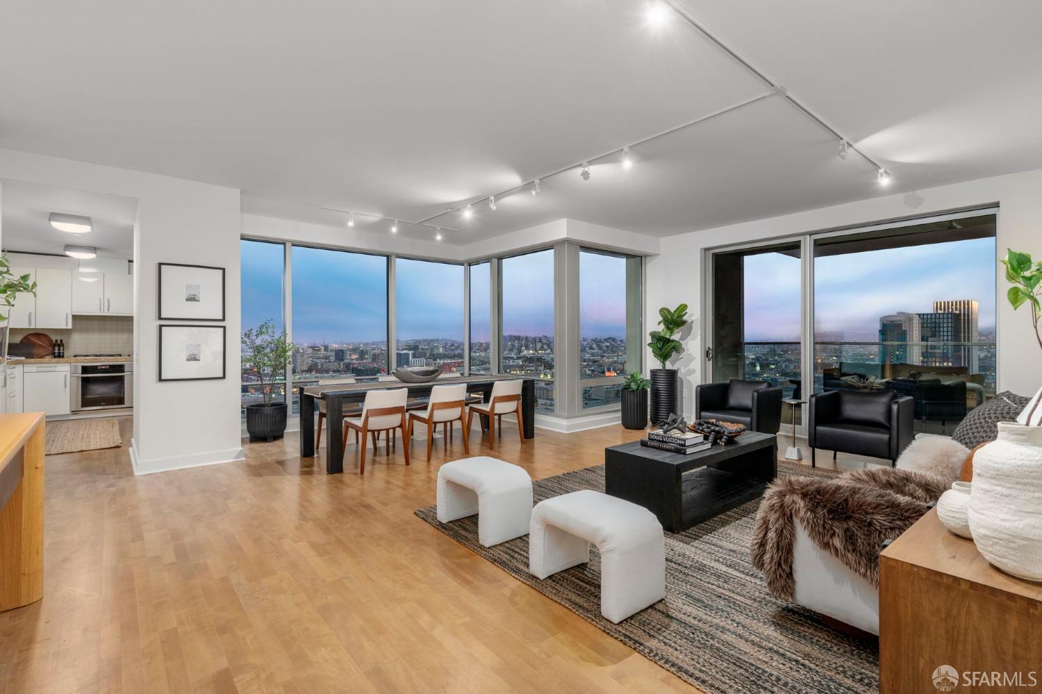 188 Minna Street Unit: 24D