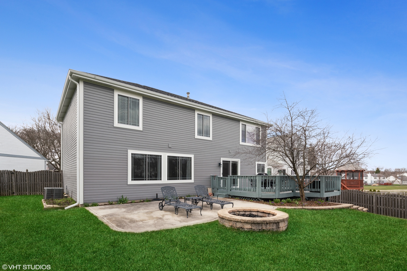 1712 Chalmette Court