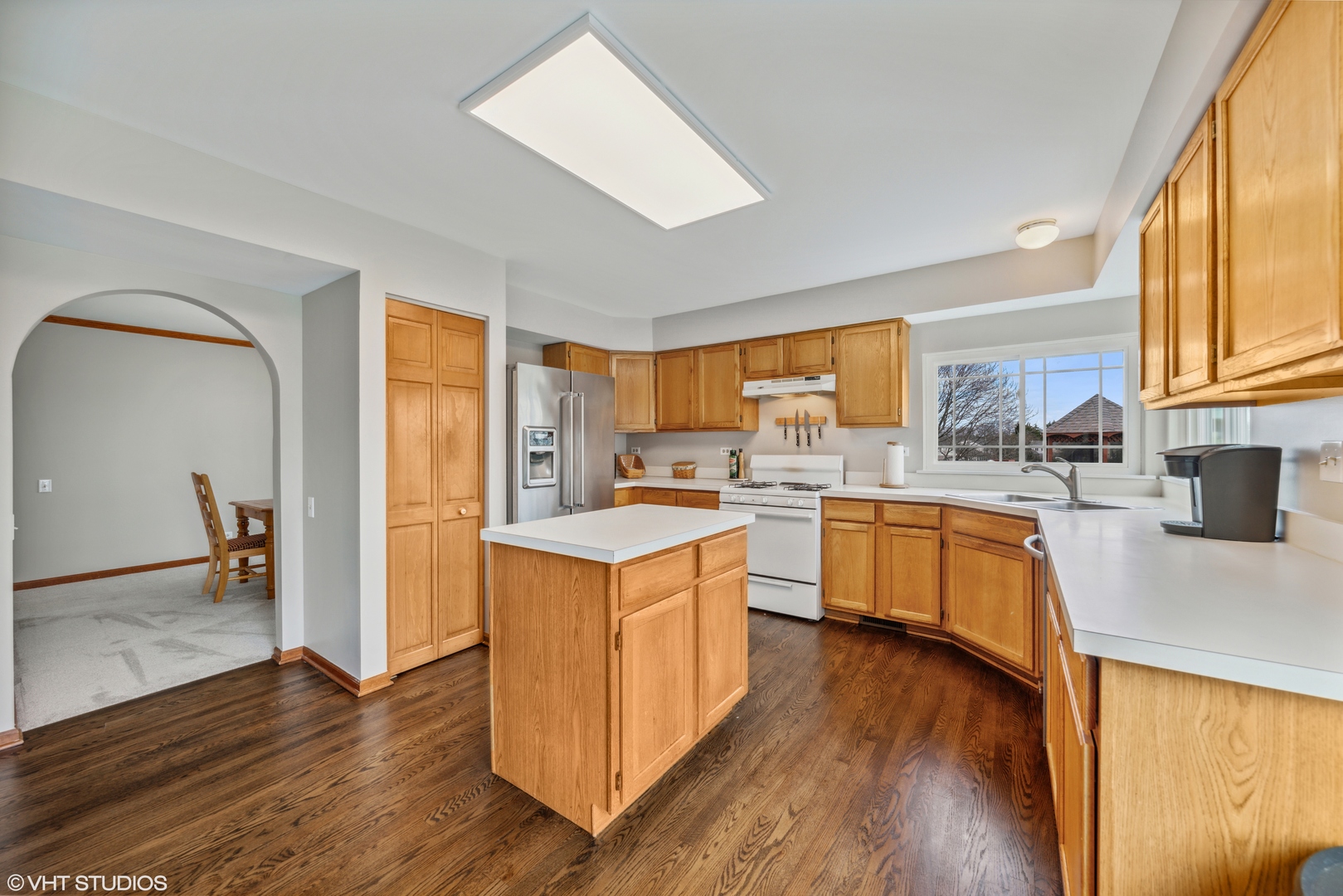 1712 Chalmette Court