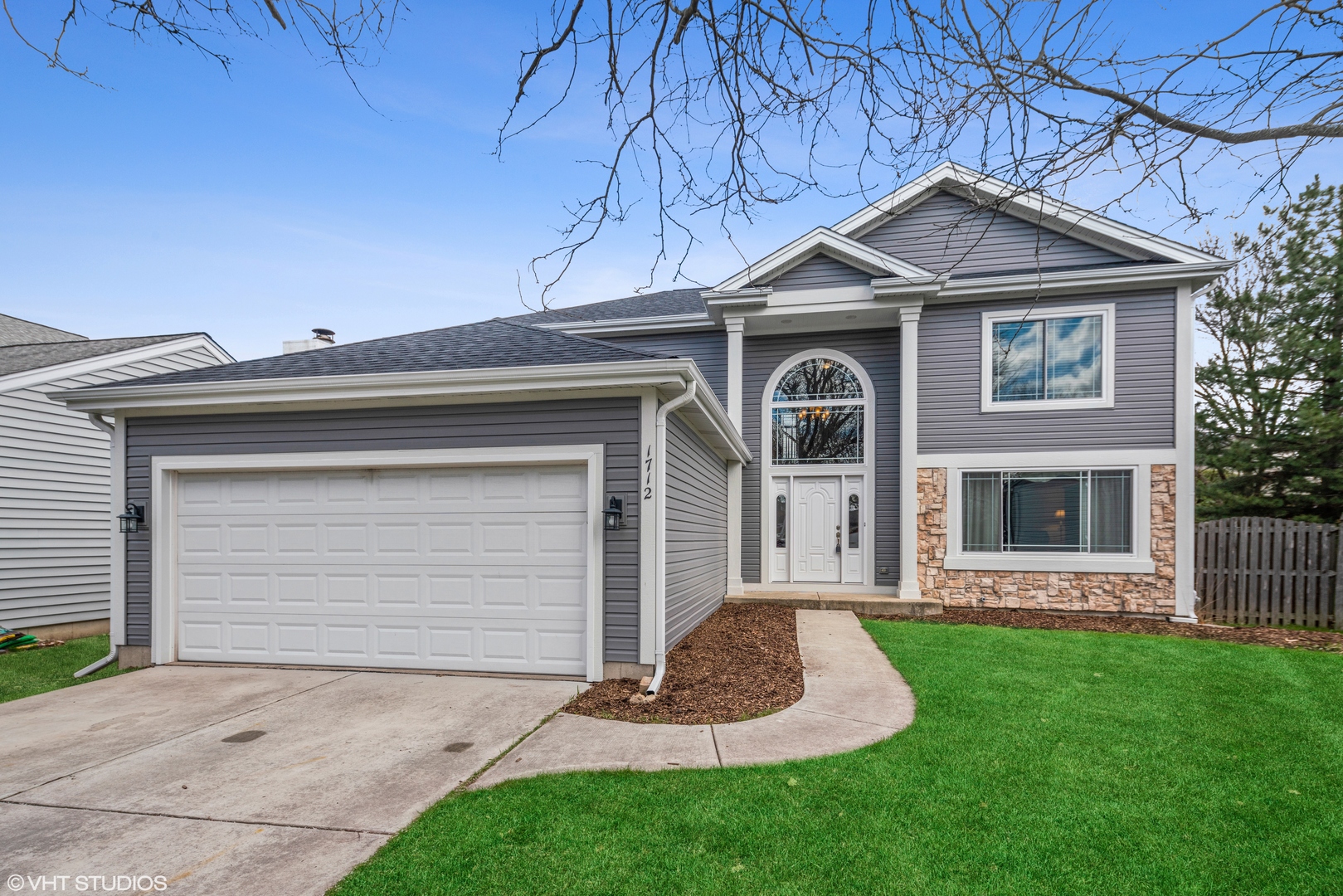 1712 Chalmette Court