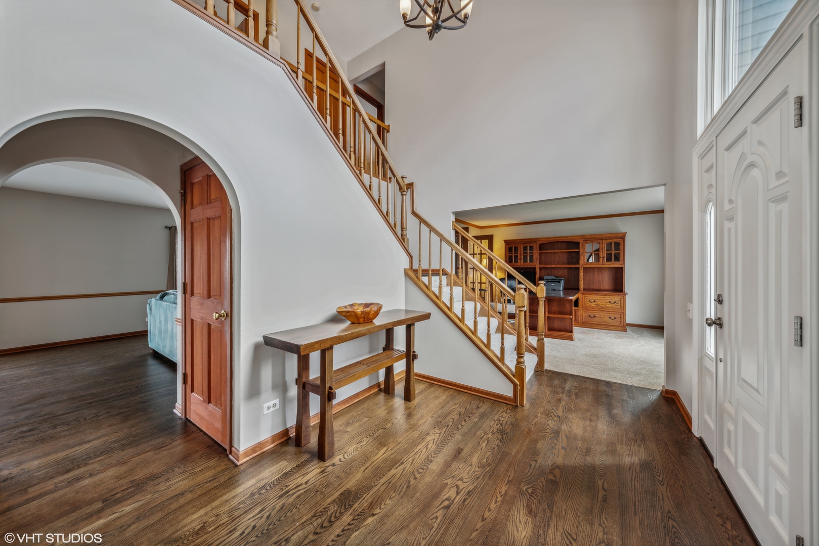 1712 Chalmette Court