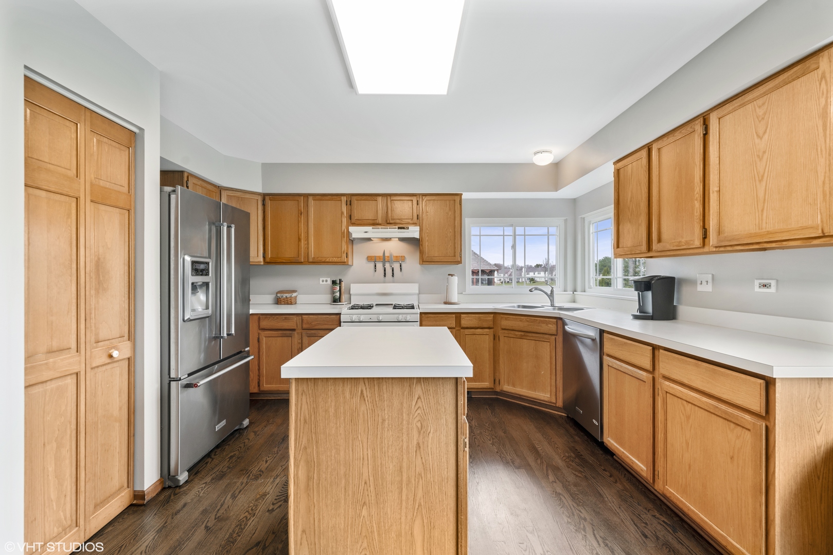 1712 Chalmette Court