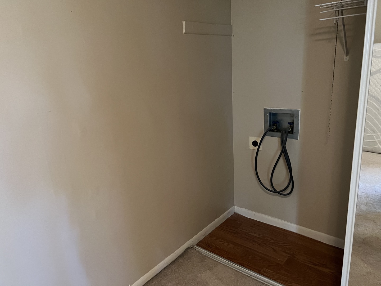 5500 Hillcrest Lane Unit: 1K