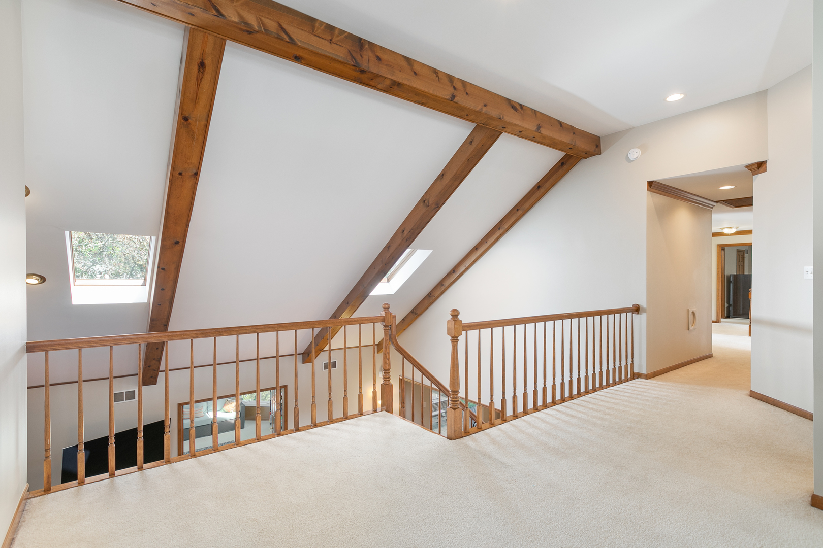 23W250 Hampton Circle