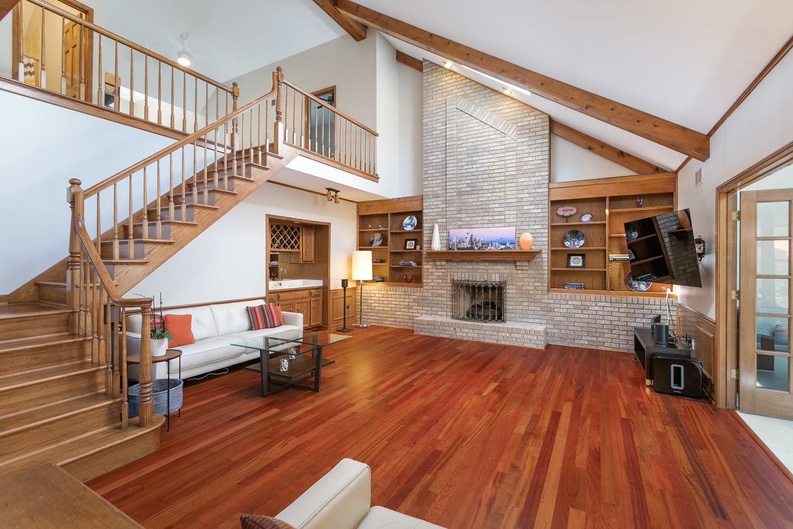 23W250 Hampton Circle