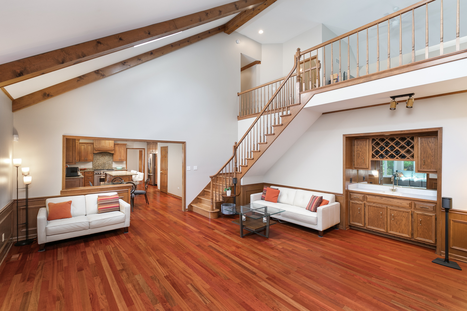 23W250 Hampton Circle