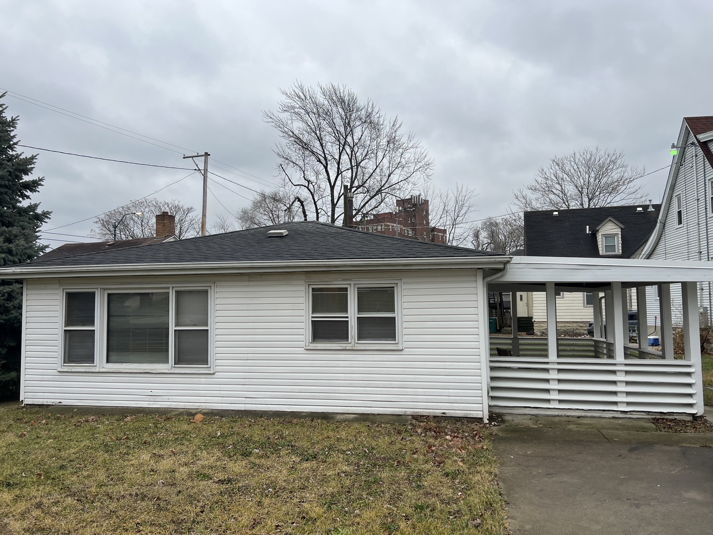 421 1/2 Buell Avenue