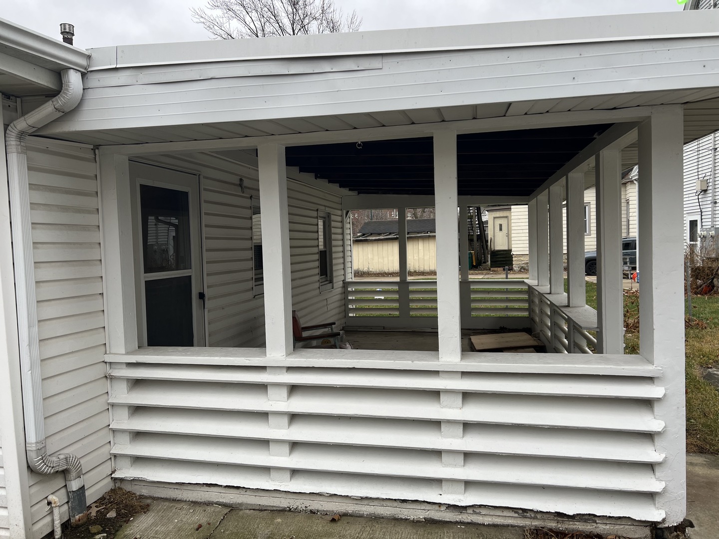 421 1/2 Buell Avenue